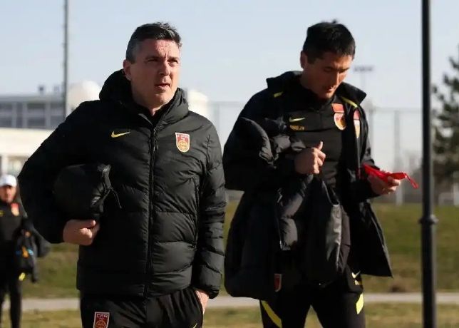 北青：邵佳一抵蓉考察潛在國腳，國足冬訓時間表難以確定